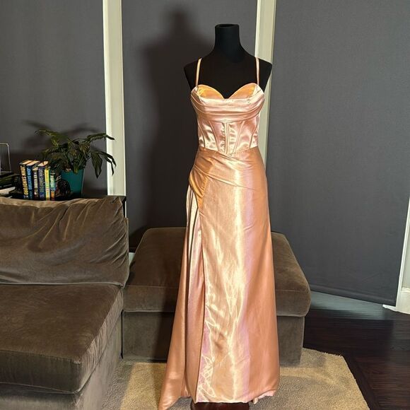 Women’s Full Length Prom Party Dress Criss Cross Straps Leg Slit Size 2 NEW - Picture 1 of 12